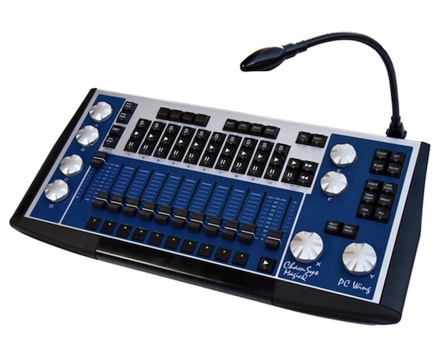 console luci  Chamsys Pc wing